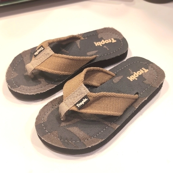 Tropix Canvas Army Green Flip Flips Size 1 - Picture 5 of 9